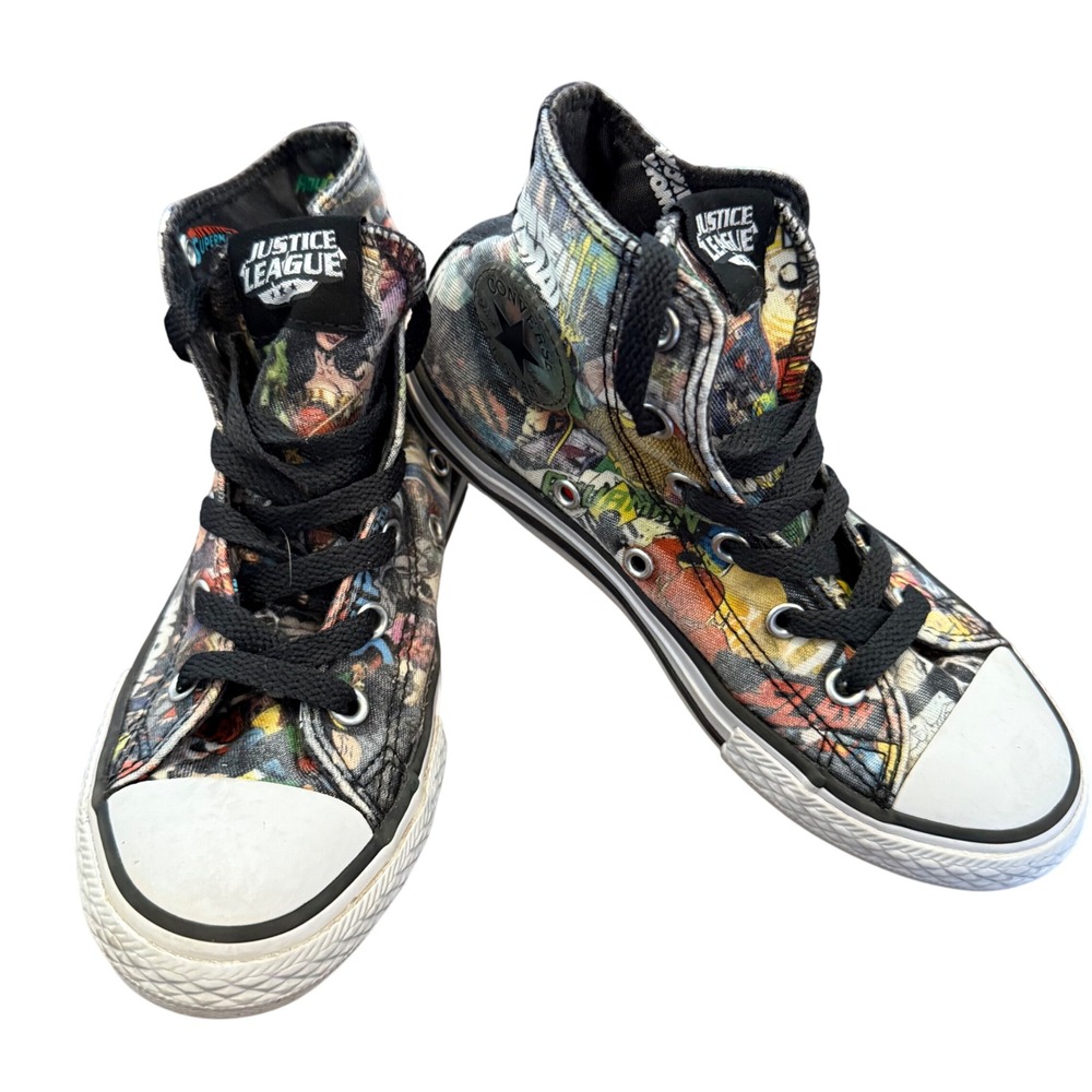 Converse Chuck Taylor All‎ Star Justice League High Top Youth Size 1 Comic Print